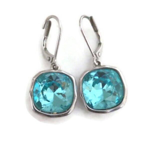 Jewelry - 💫3 for $10 Aquamarine Dangle Earrings